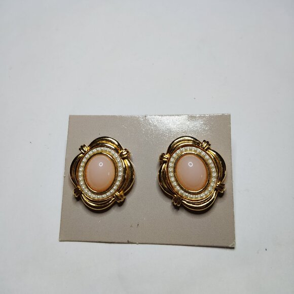 Avon Jewelry - Avon 1988 Victorian Spring Earrings Gold Tone Pink Cabochon Faux Pearl Vintage